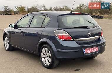 Хэтчбек Opel Astra 2009 в Одессе