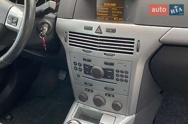 Хэтчбек Opel Astra 2009 в Одессе