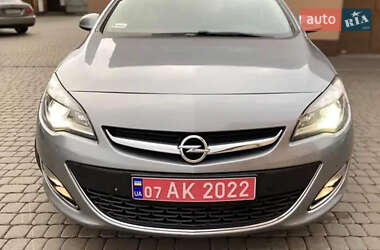 Универсал Opel Astra 2012 в 