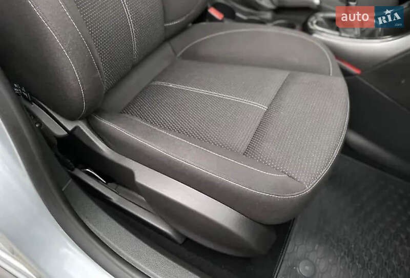 Універсал Opel Astra 2012 в Виноградові