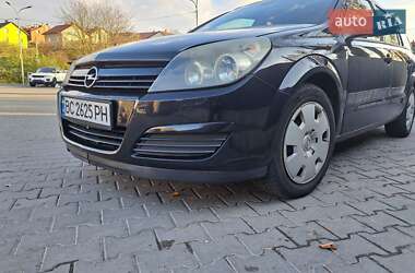 Универсал Opel Astra 2005 в Львове