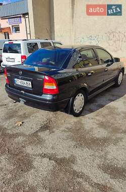 Седан Opel Astra 2008 в Івано-Франківську