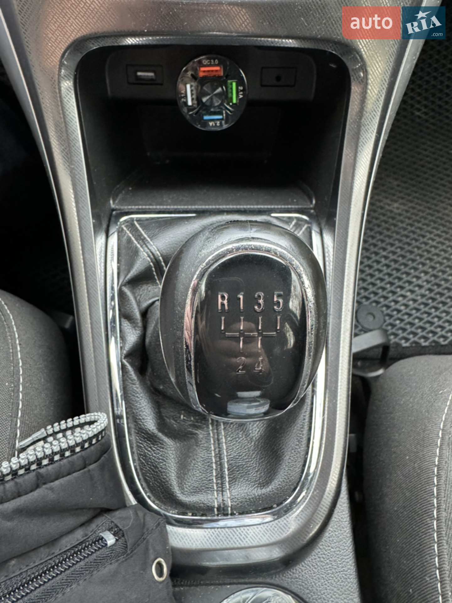 2011 Opel Astra - мініатюра 39