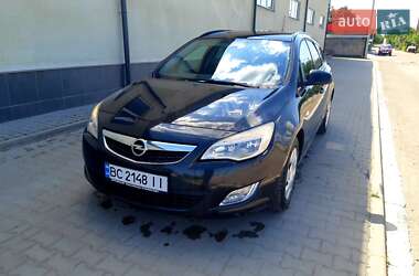 Универсал Opel Astra 2011 в Каменке-Бугской