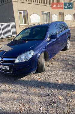 Универсал Opel Astra 2007 в Виноградове