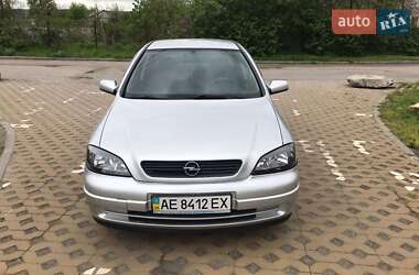 Седан Opel Astra 2003 в Дніпрі