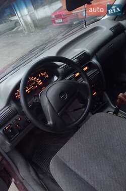 Седан Opel Astra 1993 в Ровно