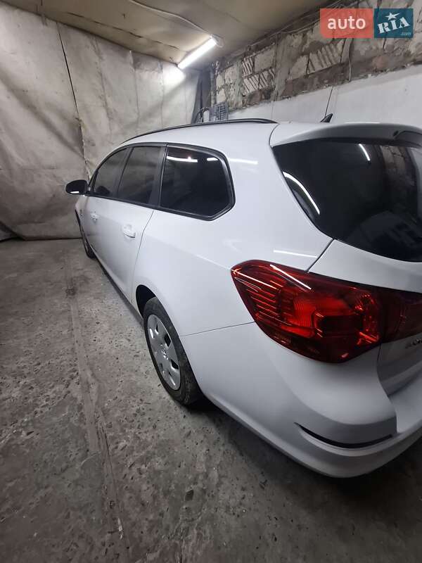 Хетчбек Opel Astra 2011 в Львові
