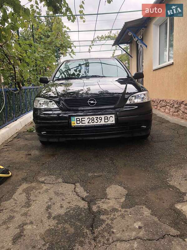 Седан Opel Astra 2007 в Николаеве