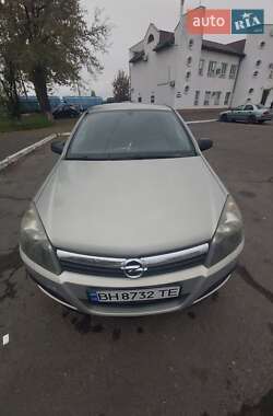 Хетчбек Opel Astra 2006 в Ізмаїлі