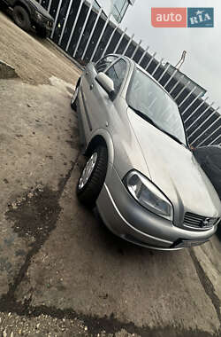 Седан Opel Astra 2006 в Харькове