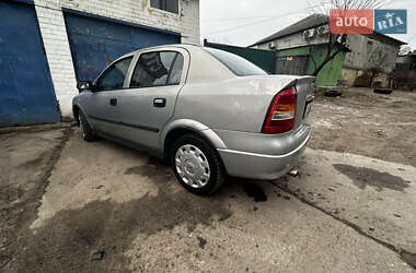 Седан Opel Astra 2006 в Харькове