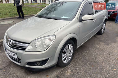 Универсал Opel Astra 2007 в Ровно