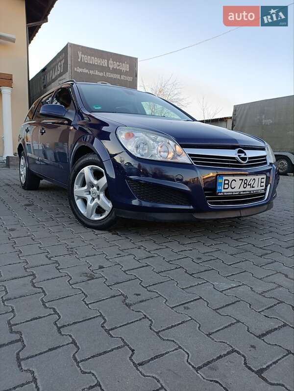 Універсал Opel Astra 2008 в Дрогобичі