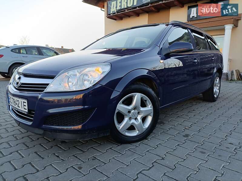 Універсал Opel Astra 2008 в Дрогобичі