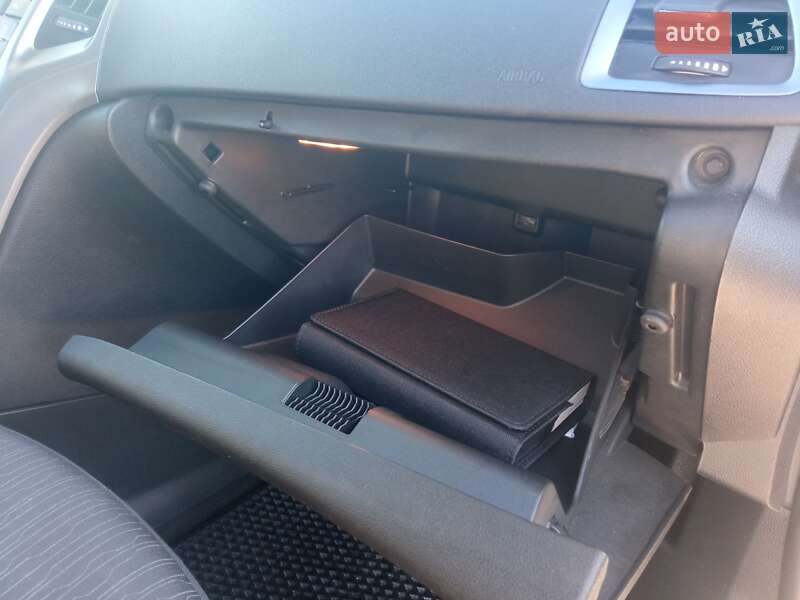 Універсал Opel Astra 2015 в Стрию
