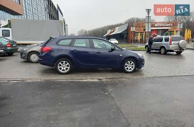 Универсал Opel Astra 2015 в 