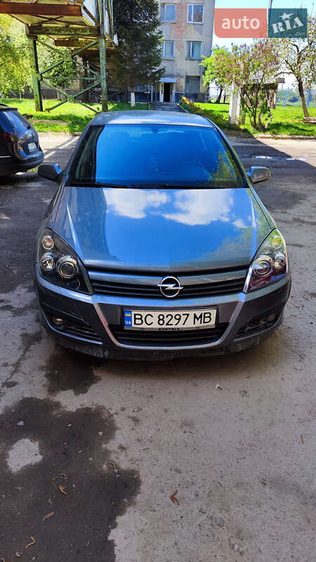 Opel Astra 2004