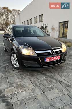 Універсал Opel Astra 2006 в Луцьку