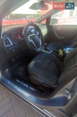 Універсал Opel Astra 2010 в Черкасах