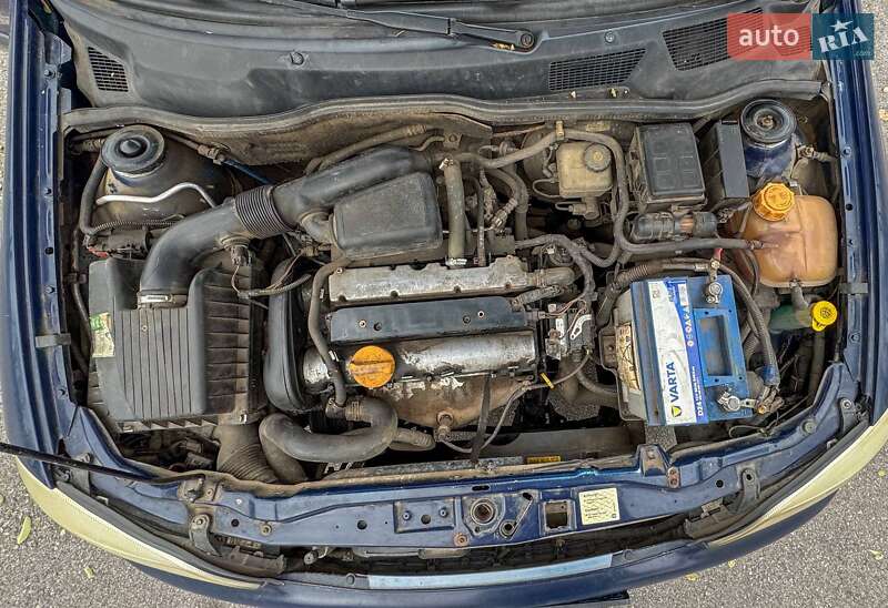 Хэтчбек Opel Astra 2002 в Краматорске