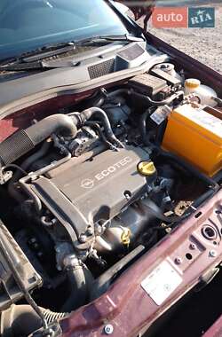 Седан Opel Astra 2006 в 