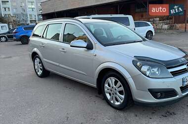 Універсал Opel Astra 2005 в Чернігові