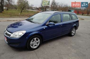 Универсал Opel Astra 2008 в Лохвице