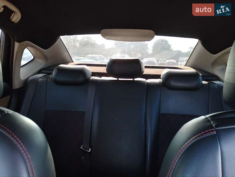 Седан Opel Astra 2015 в Житомире