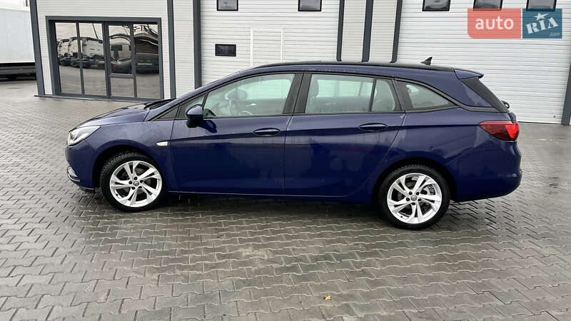 Универсал Opel Astra 2017 в 