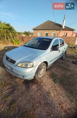Седан Opel Astra 2004 в 
