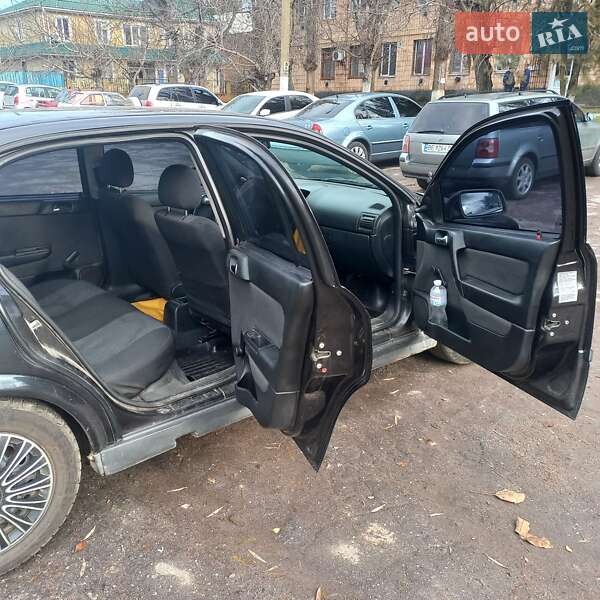 Седан Opel Astra 2007 в Николаеве