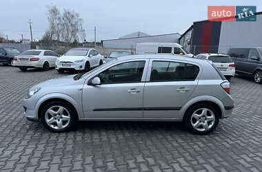 Хэтчбек Opel Astra 2007 в Луцке