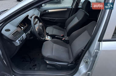 Хэтчбек Opel Astra 2007 в Луцке