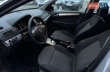 Хэтчбек Opel Astra 2007 в Луцке