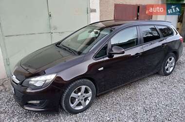 Универсал Opel Astra 2013 в Ивано-Франковске