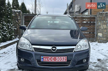 Універсал Opel Astra 2009 в Стрию