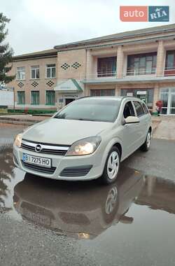 Универсал Opel Astra 2005 в Лубнах