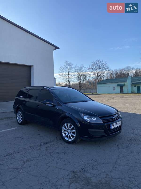 Універсал Opel Astra 2006 в Рокитному