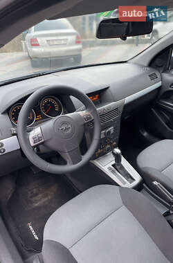 Универсал Opel Astra 2006 в Виннице