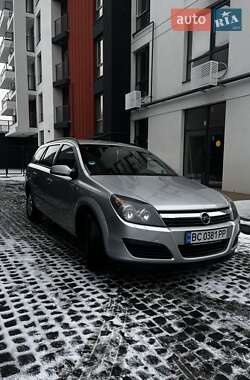 Универсал Opel Astra 2005 в Львове