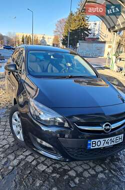 Универсал Opel Astra 2015 в Чорткове