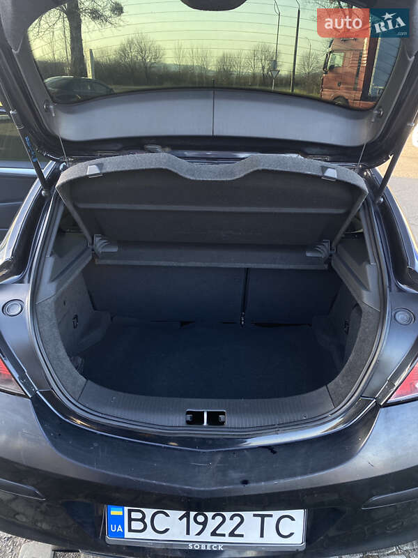 Хэтчбек Opel Astra 2008 в Львове