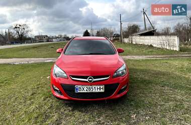 Универсал Opel Astra 2015 в Хмельницком
