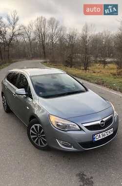 Універсал Opel Astra 2011 в Звенигородці