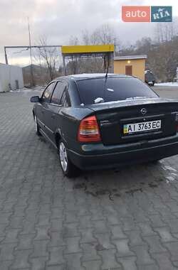 Седан Opel Astra 2003 в Турке