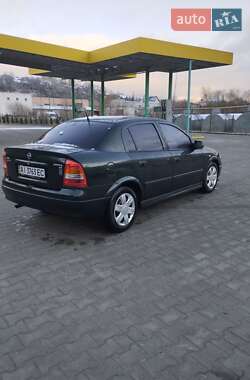 Седан Opel Astra 2003 в Турке