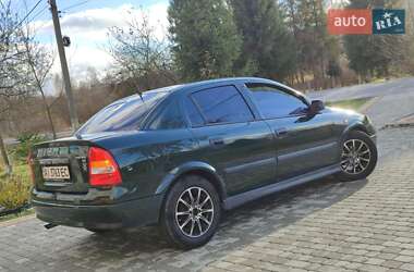 Седан Opel Astra 2003 в Турке