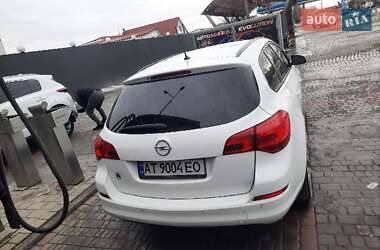 Универсал Opel Astra 2011 в 