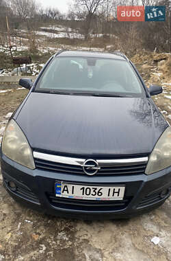 Универсал Opel Astra 2006 в Обухове